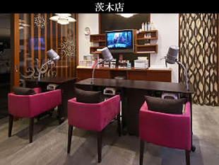 lightnails（ライトネイルズ）茨木店の店内